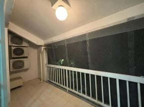 Mh kik house
